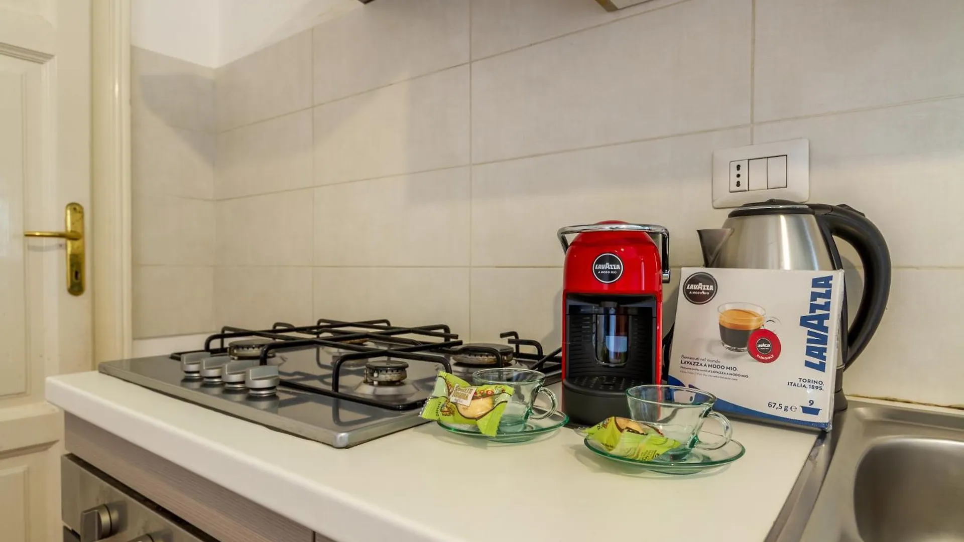 Apartment Milano Duomo Centro 10 Min-Linate 10 Min -Lumiere Harmony Maison- Italy